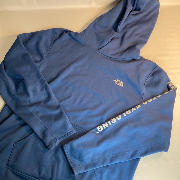 The North Face Other - The north face blue hoodie pullover large
Some piling